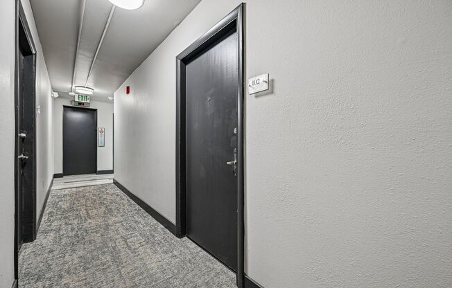 1 bed, 1 bath, 640 sqft, $1,200, Unit 102