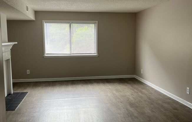 2 beds, 2 baths, 1,135 sqft, $1,400, Unit J1