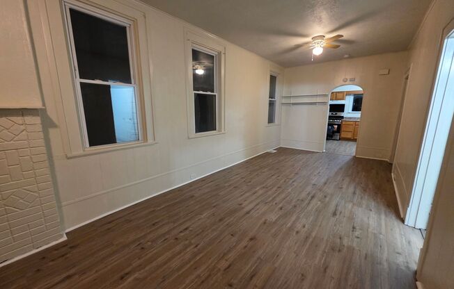 Updated 2 bedroom 1 bath house!