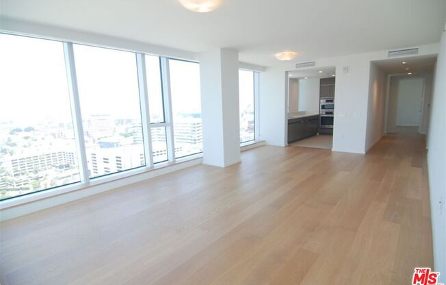 2 beds, 2.5 baths, 1,720 sqft, $5,500, Unit 2406