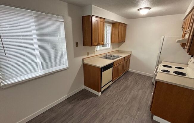 630-636 Ratcliff Dr SE