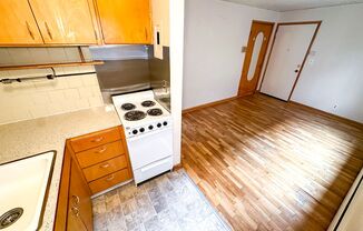4718 Apts LLC