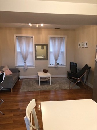 4 beds, 2 baths, $6,200, Unit 3