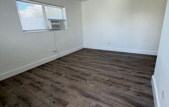 619 SW 7th Ave