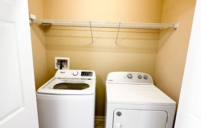 2 Bedroom 1.5 Bathroom Townhome