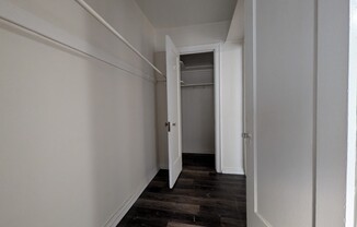 5480 S CORNELL