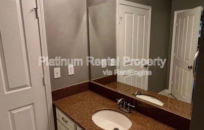 2 beds, 2 baths, 1,131 sqft, $2,200, Unit 617
