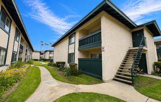 1 bed, 1 bath, 630 sqft, $2,035, Unit 26