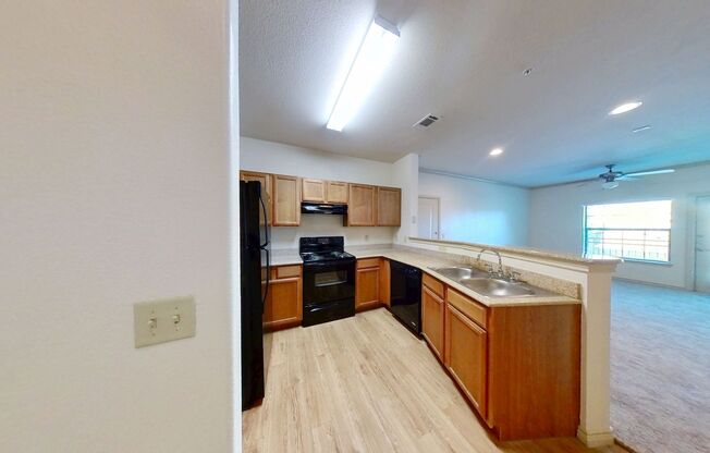 1 bed, 1 bath, 740 sqft, $1,039