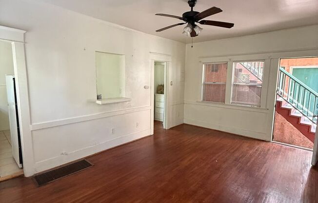 1614 E Broadway, Long Beach, California 90802