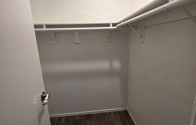 2 beds, 2 baths, 822 sqft, $1,099, Unit 101