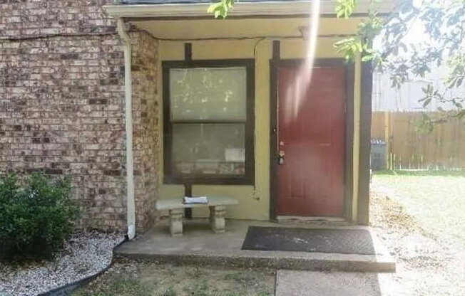 800 Bluebonnet Dr