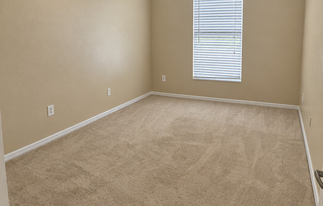 4 beds, 3.5 baths, $2,800
