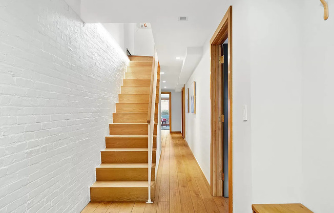252 STUYVESANT AVE