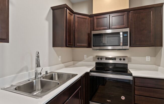 Studio, 1 bath, 466 sqft, $1,575, Unit C-211