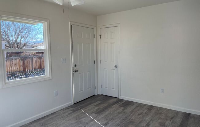 2 beds, 1 bath, $1,400