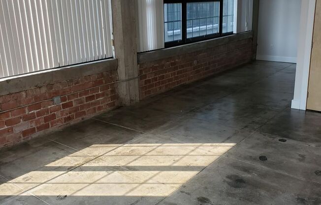 1 bed, 2 baths, 1,167 sqft, $1,250, Unit 112-301