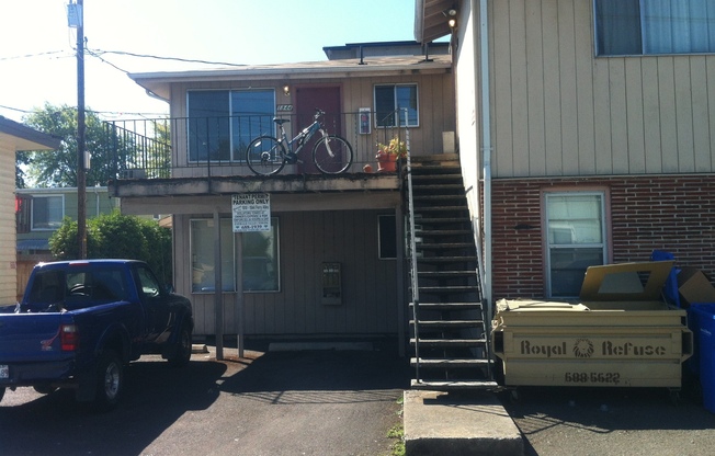 2 beds, 1 bath, $1,450