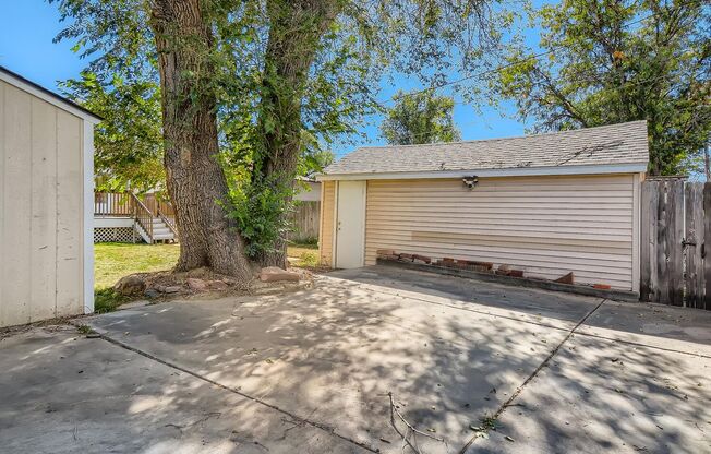 Spacious 4 Bed | 2 Bath Home Near Sloan’s Lake & Downtown Edgewater!