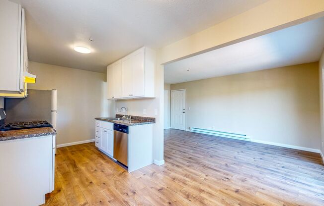 1 bed, 1 bath, 600 sqft, $1,750, Unit #11