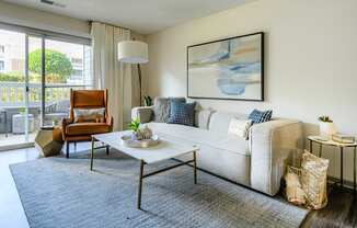 Retreat at McAlpine Creek - Living Room