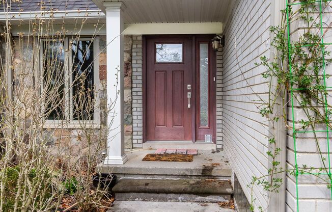 SOPHISTICATED COMFORT in HISTORIC FRANKLIN