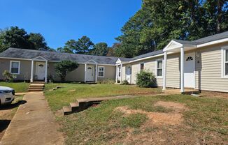 Lovely 2br/1ba Unit in Quadplex located in Raleigh! Available Now!