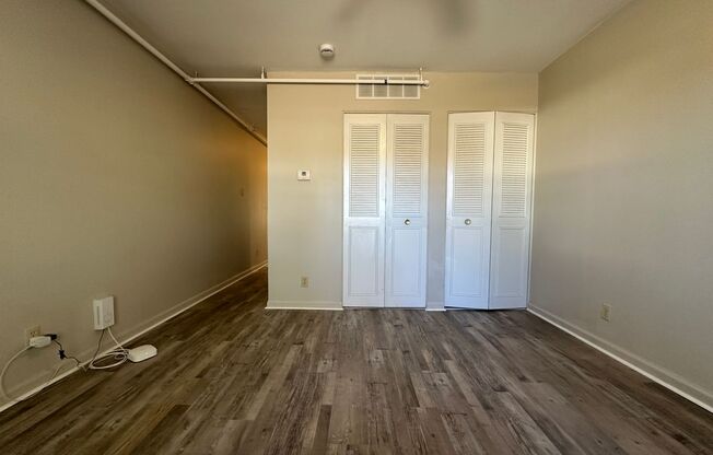 1 bed, 1 bath, 575 sqft, $973, Unit 71