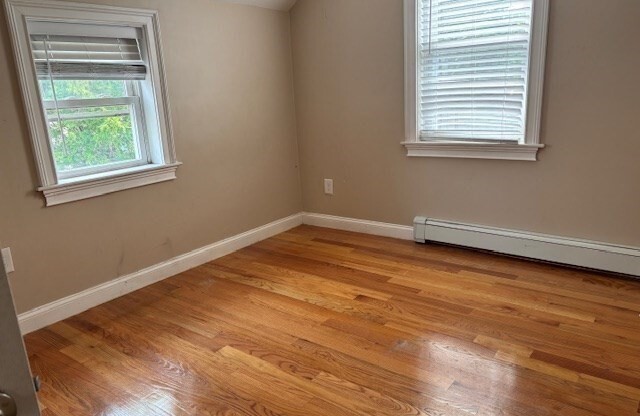 4 BORDER ST