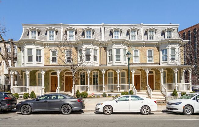 1 bed, 1 bath, $1,950, Unit 19