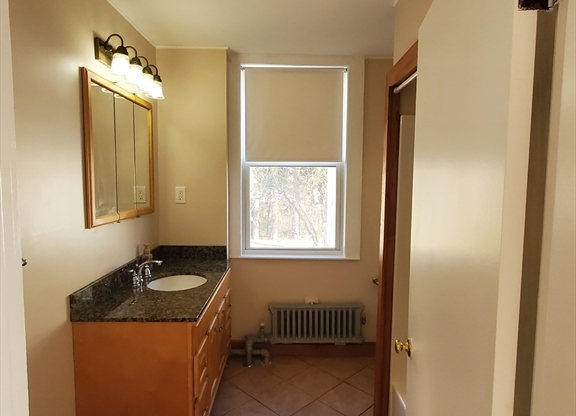 1 bed, 1 bath, 750 sqft, $2,000, Unit 1