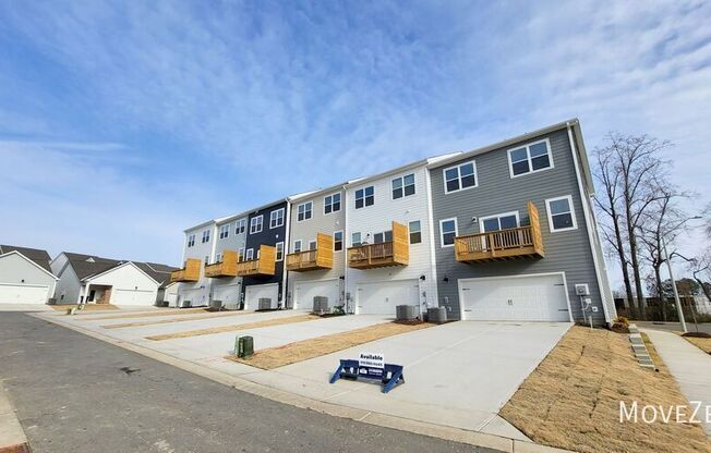 720 LUCKY CLOVER WAY