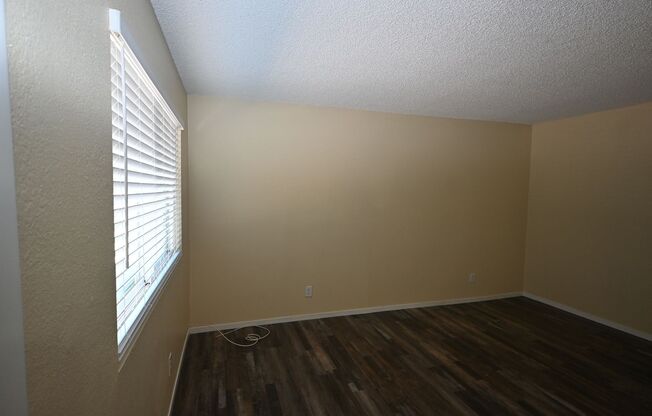 Recently remodeled North Las Vegas apartment- 1st floor-2 bedroom -NO PETS- 2508 McCarran