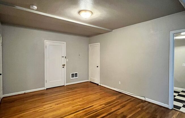 1 bed, 1 bath, $1,345, Unit 007