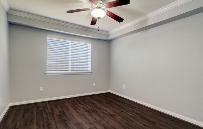 2 beds, 1 bath, 774 sqft, $1,295, Unit 03