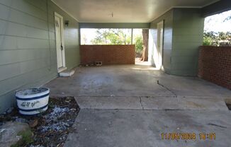 3 beds, 1 bath, $850