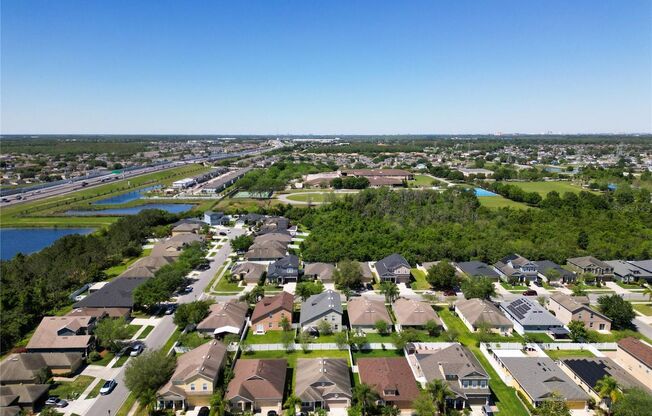 Single family house in Lake Nona, 5 Mins to Shopping!