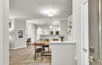 Apartment Dining at Sterling Creek at Richmond Hill, Richmond Hill, GA