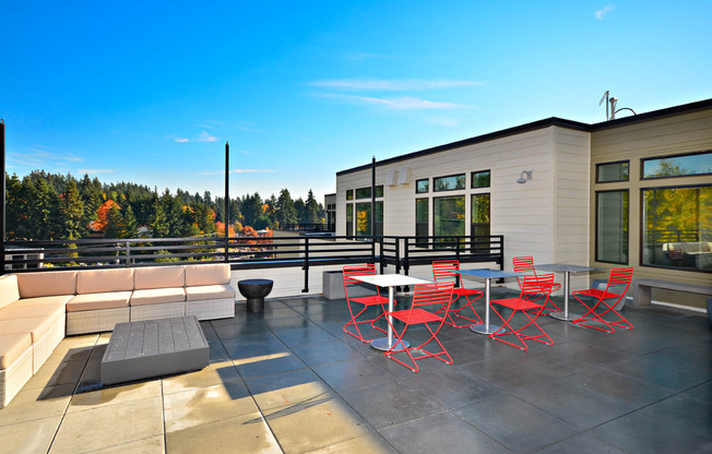 Roof Top Deck at Emerald Crest, Bothell, WA 98011