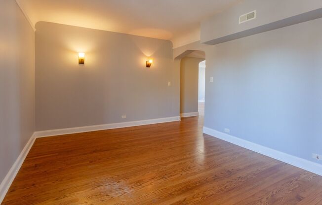 5726 N MOZART
