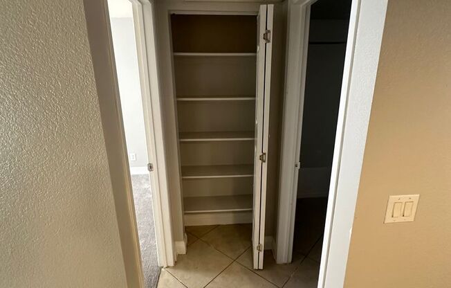 1 bed, 1 bath, $1,260, Unit # 1051