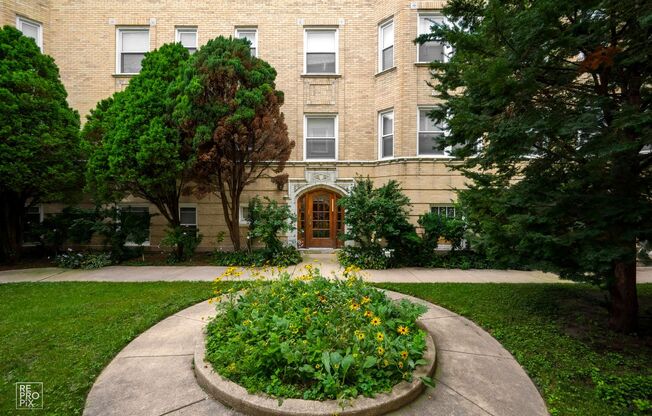 1 bed, 1 bath, 750 sqft, $1,995, Unit 1440-1G