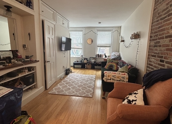37 Garden St 3