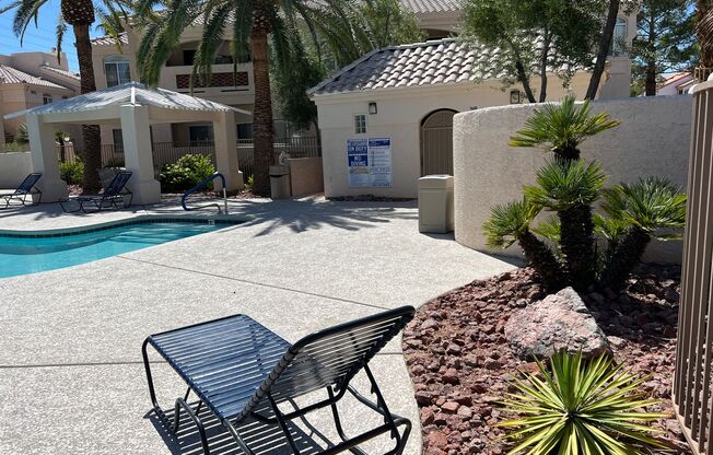 2 beds, 1 bath, $1,450, Unit # 1050