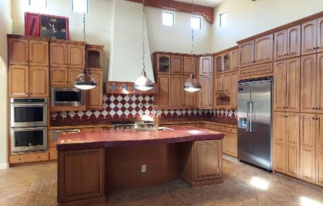 4 beds, 3.5 baths, $6,295