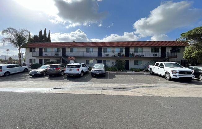 2 beds, 1 bath, $1,950, Unit 10