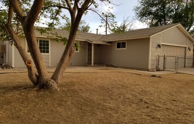 Fernley 4 Bedroom with RV Access