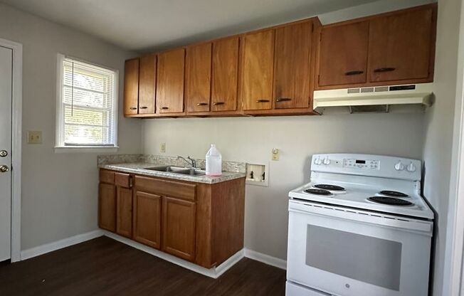 2 beds, 1 bath, $1,150