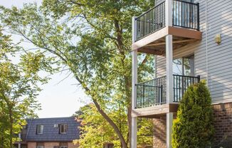 1 bed, 1 bath, 700 sqft, $1,110, Unit 846-206