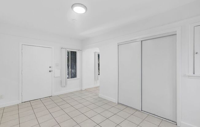 1426 S Bonnie Brae Street